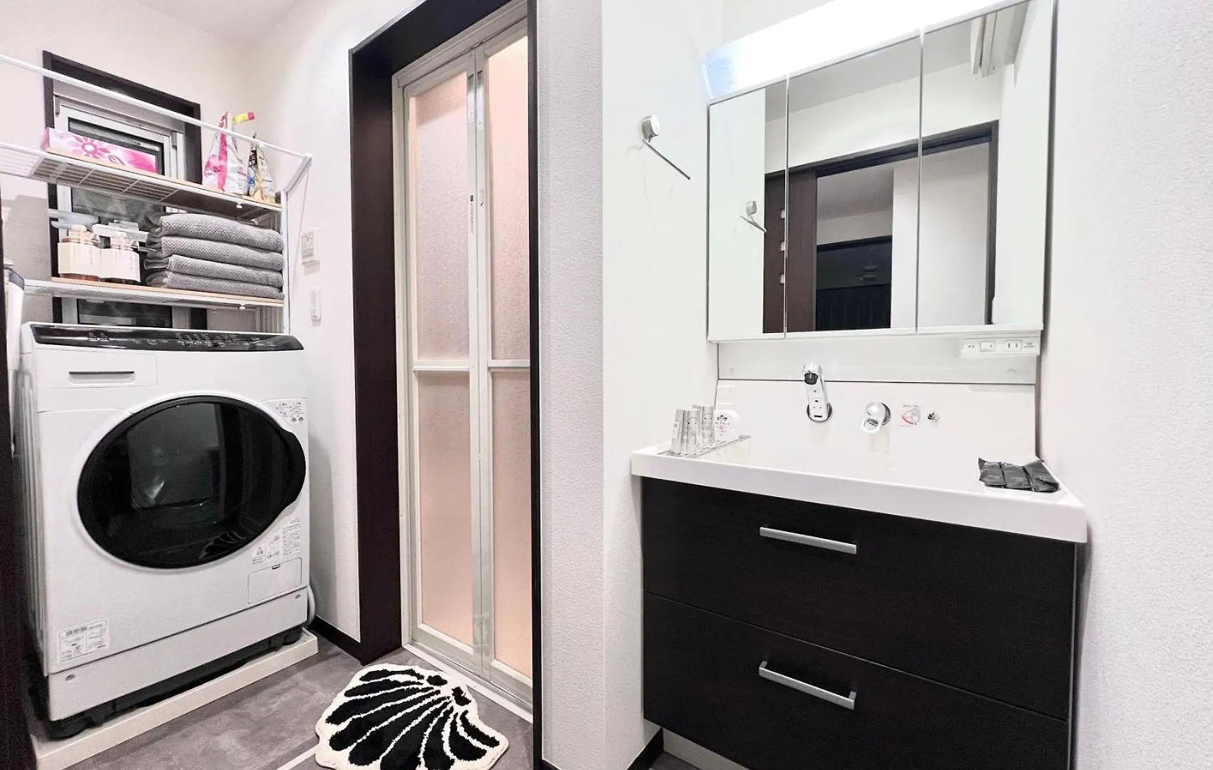 Xy-Ikebukuro House Aparthotel Tokyo